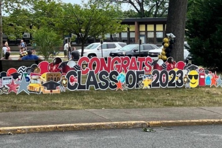 Graduation Lawn Sign Rental